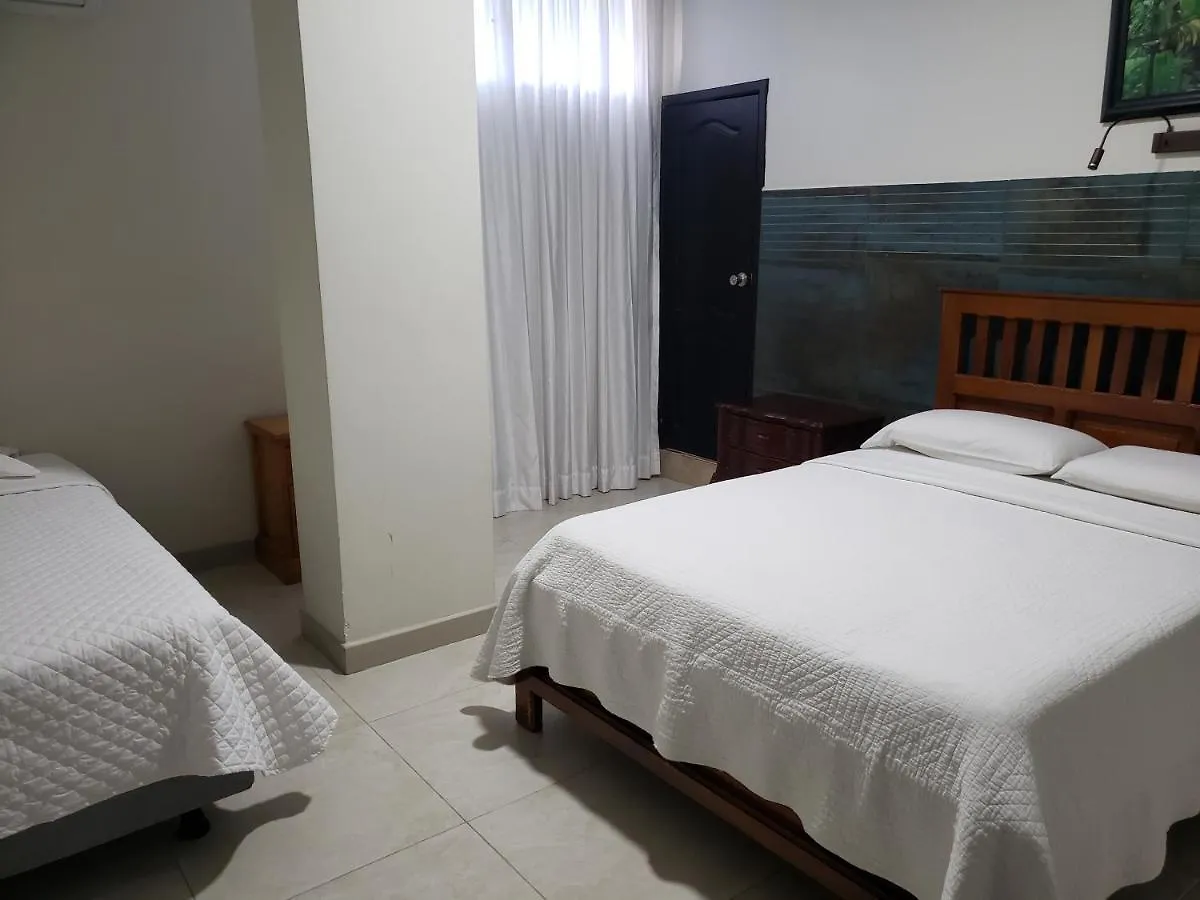 Hotel Dc Suites Aeropuerto Guayaquil