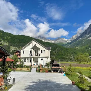 Bujtina Izet Selimaj Gasthof Valbone