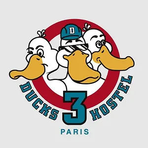 The 3 Ducks Eiffel Tower By Hiphophostels Albergue Paris