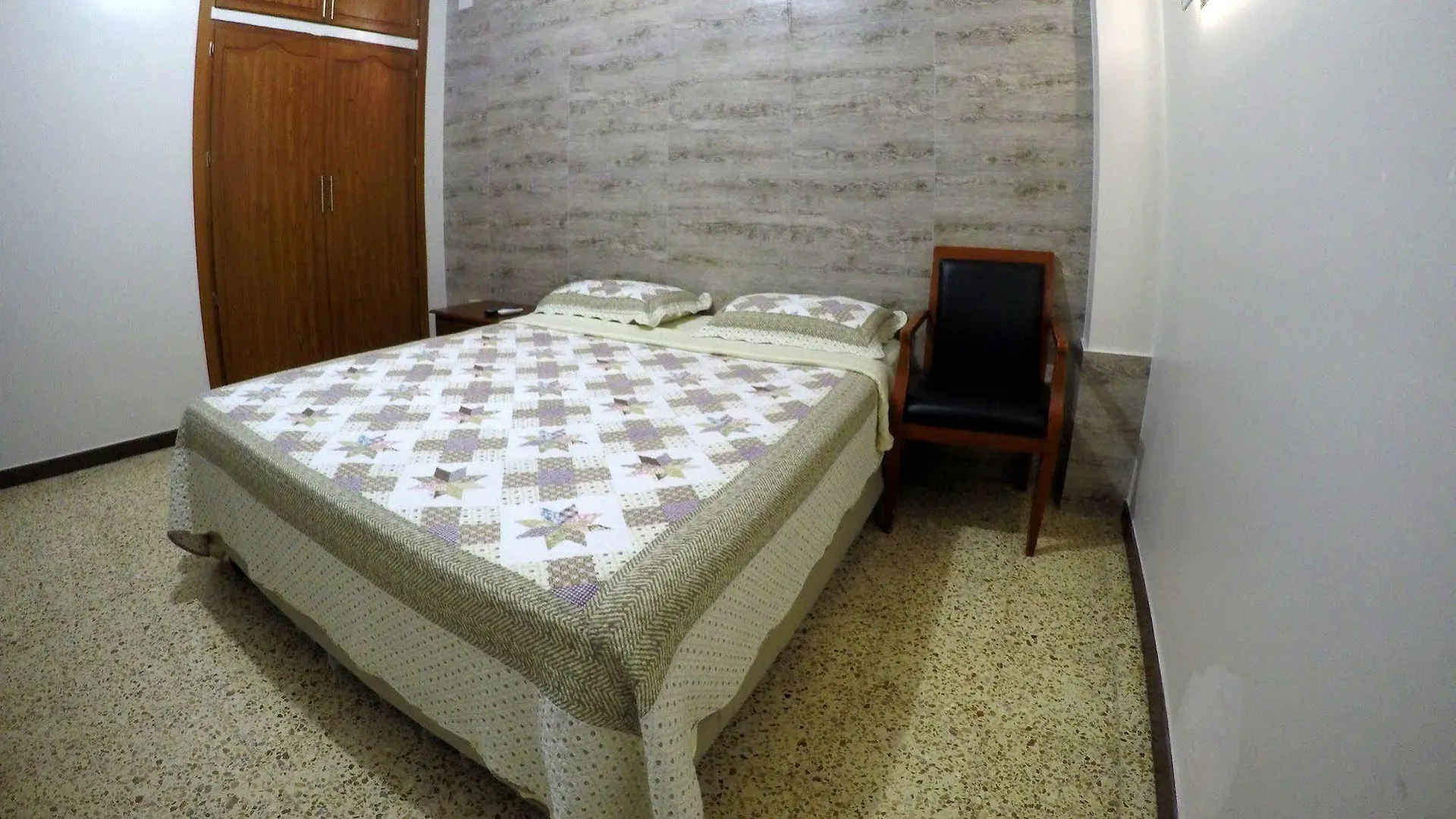 Dc Suites Aeropuerto Guayaquil Ecuador